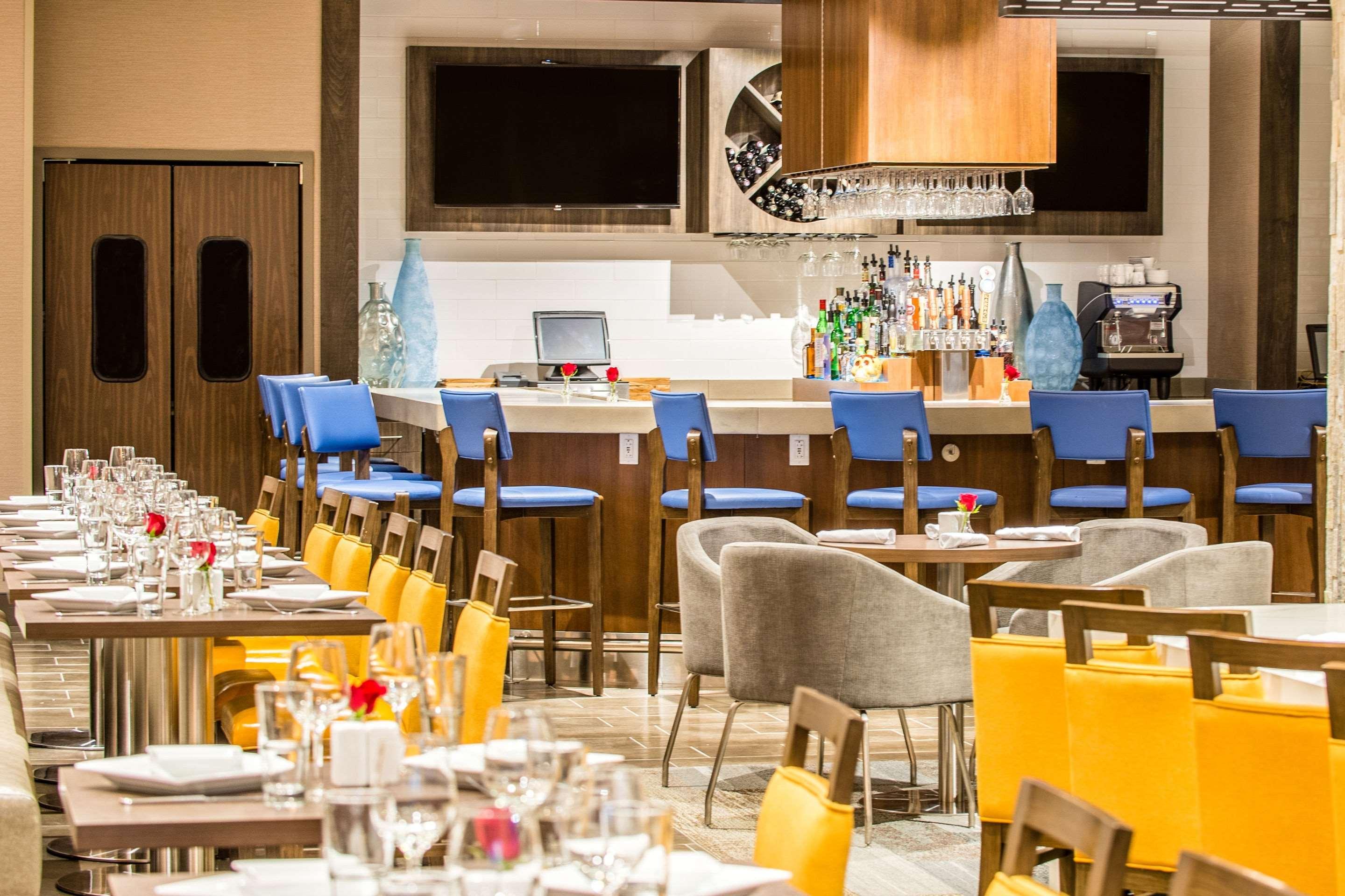 Cambria Hotel Mcallen Convention Center Екстериор снимка