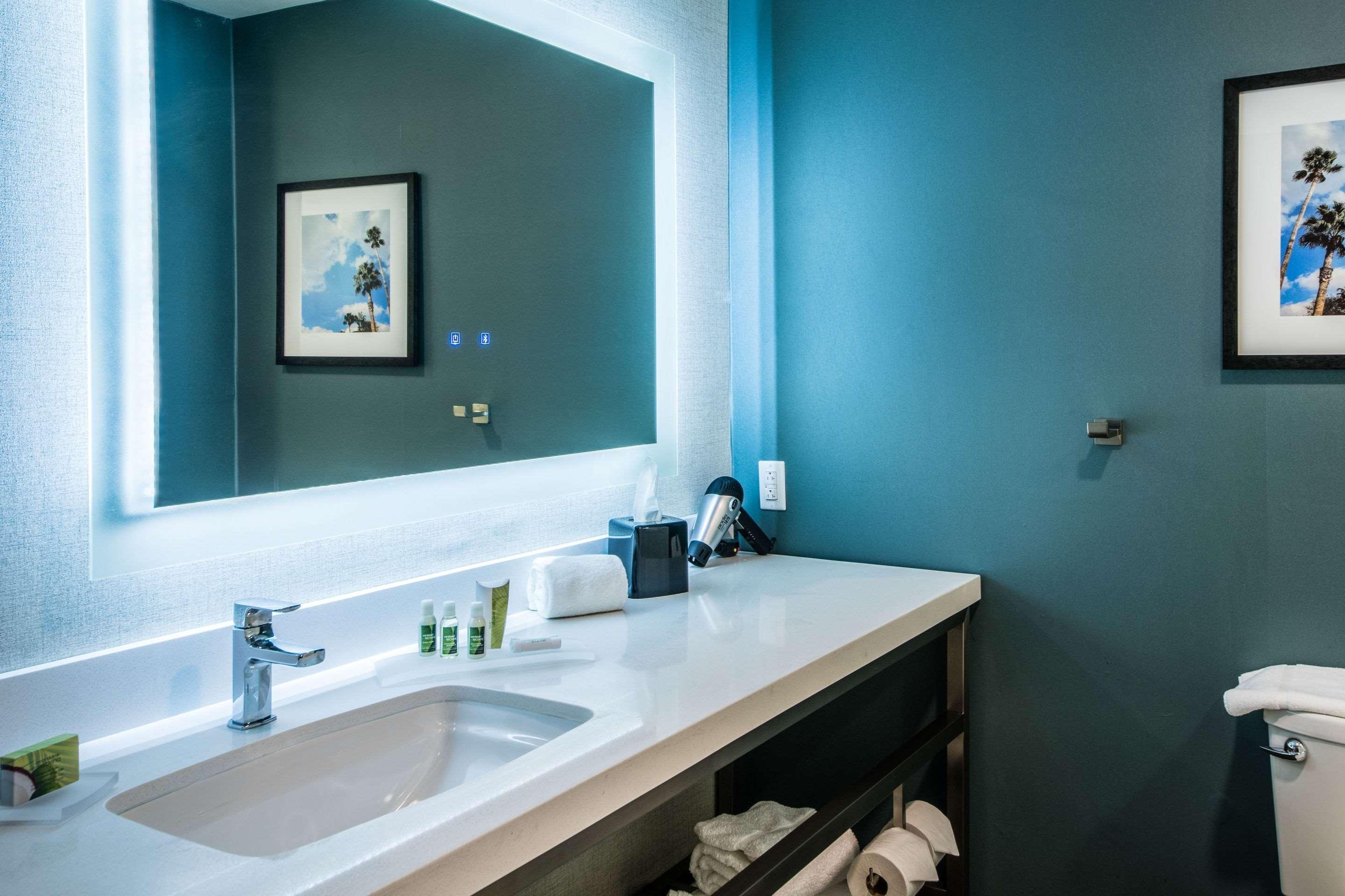 Cambria Hotel Mcallen Convention Center Екстериор снимка