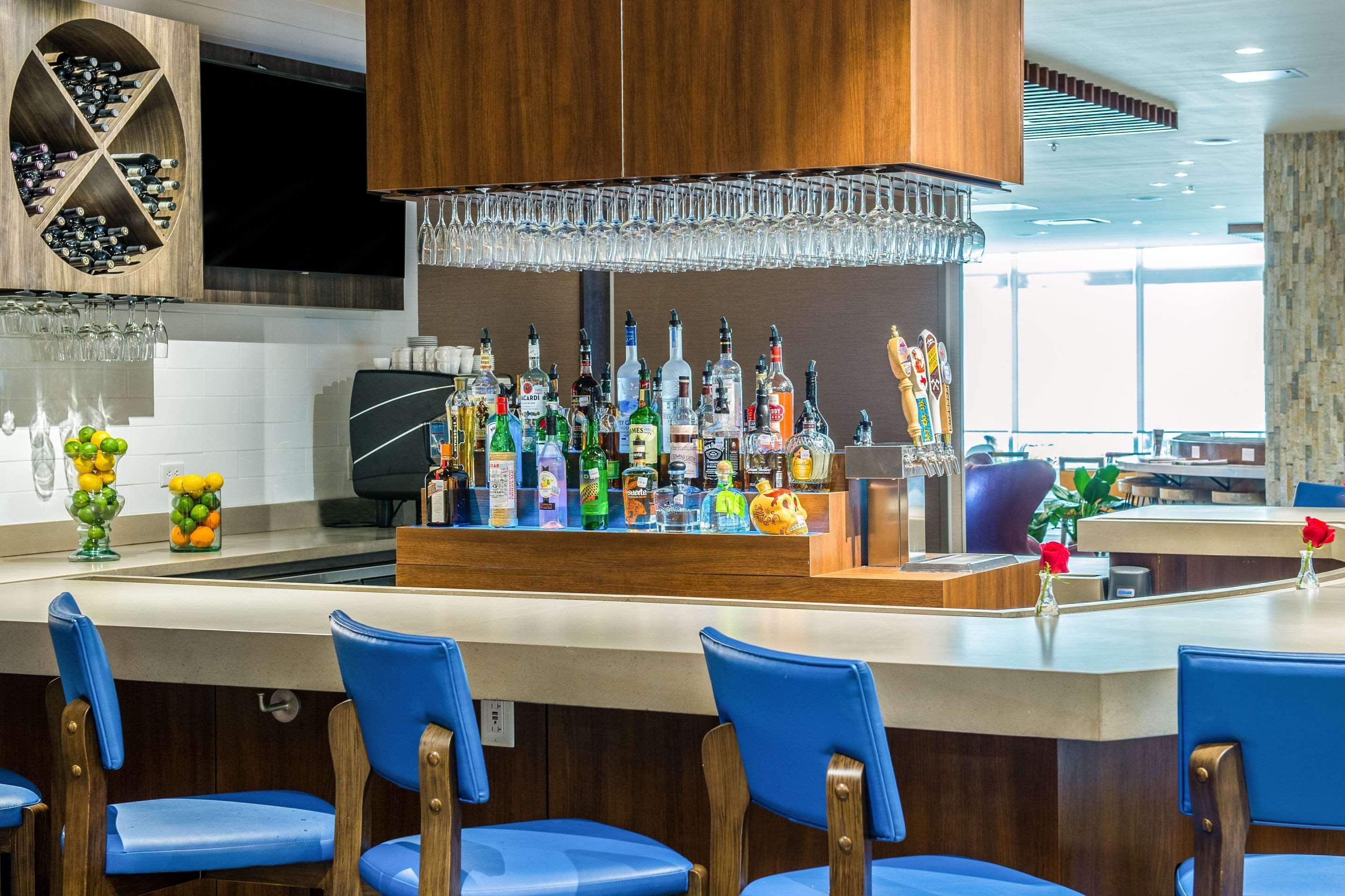 Cambria Hotel Mcallen Convention Center Екстериор снимка