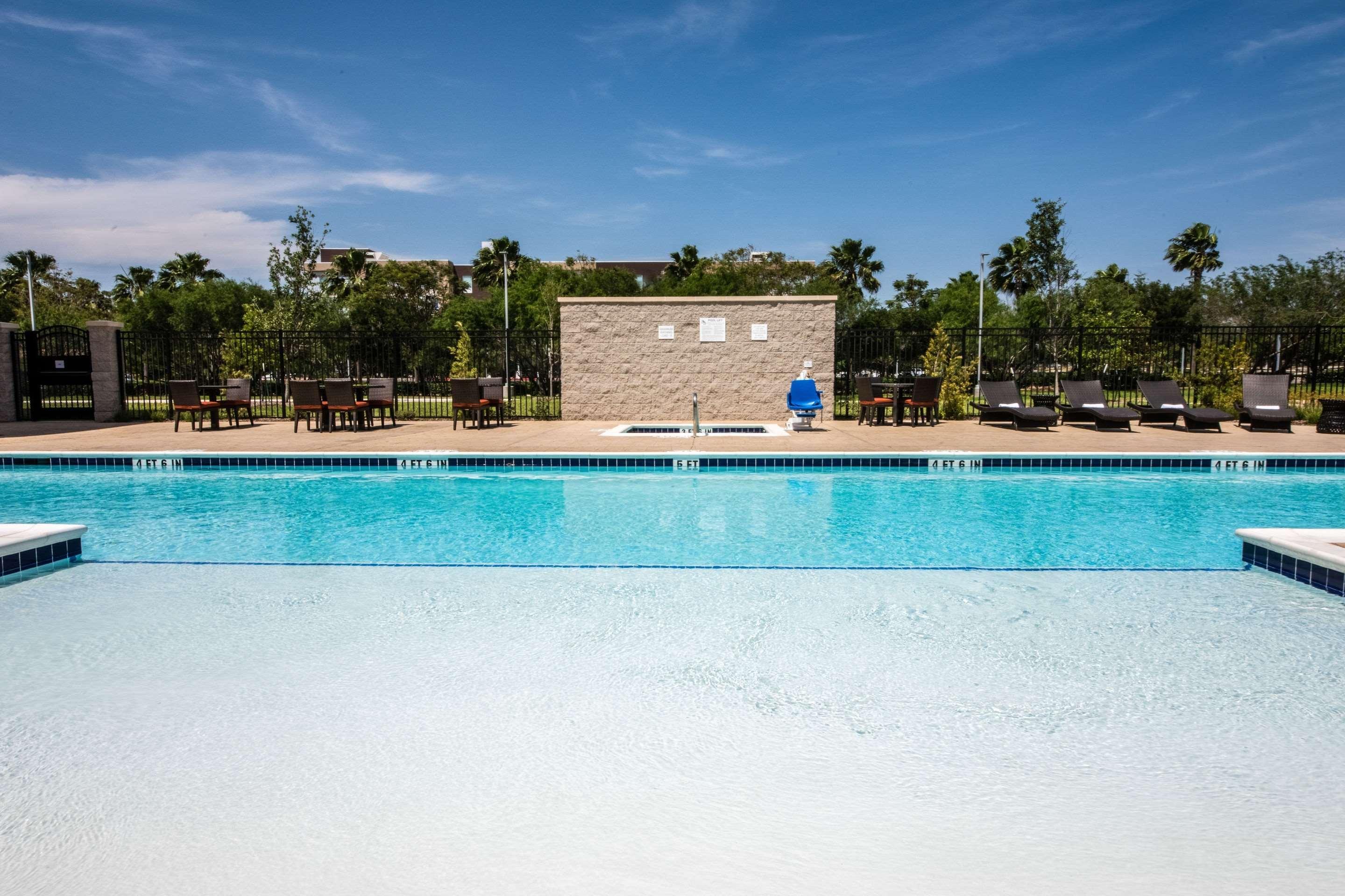 Cambria Hotel Mcallen Convention Center Екстериор снимка
