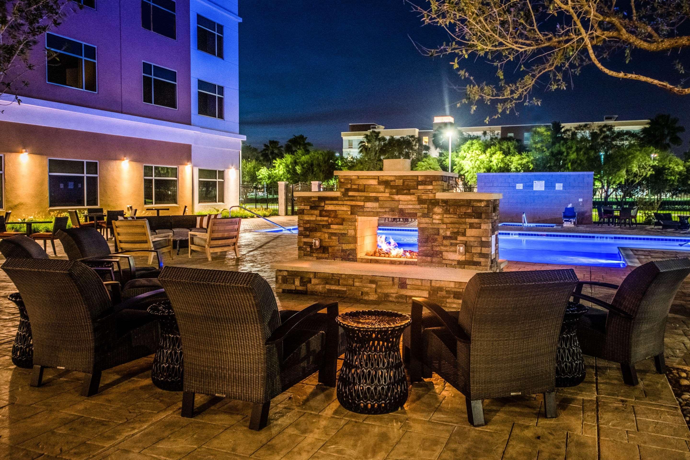 Cambria Hotel Mcallen Convention Center Екстериор снимка