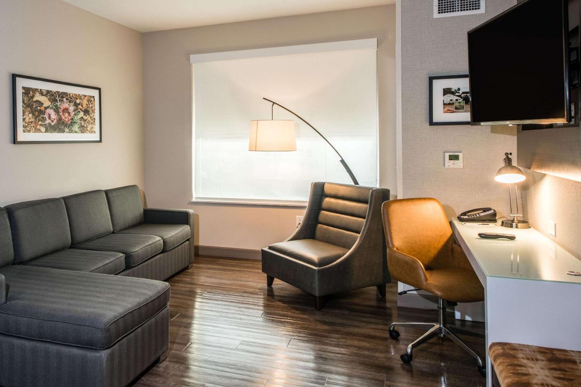 Cambria Hotel Mcallen Convention Center Екстериор снимка