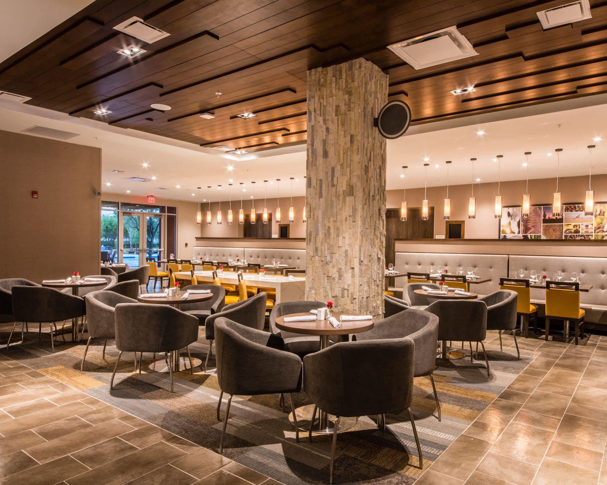 Cambria Hotel Mcallen Convention Center Екстериор снимка